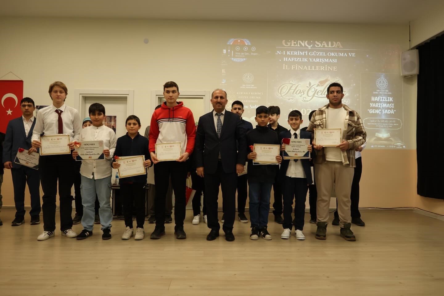 Bilecik’te Genç Sadâ Kur’an-ı Kerim yarışmaları düzenlendi
Bilecik’te Genç Sadâ Kur’an-ı Kerim yarışmaları düzenlendi