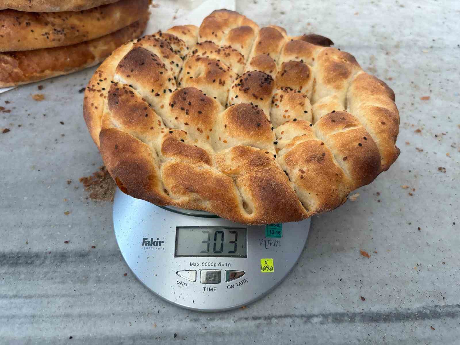 Bilecik’te gramajı düşük pide satanlara zabıta engeli
