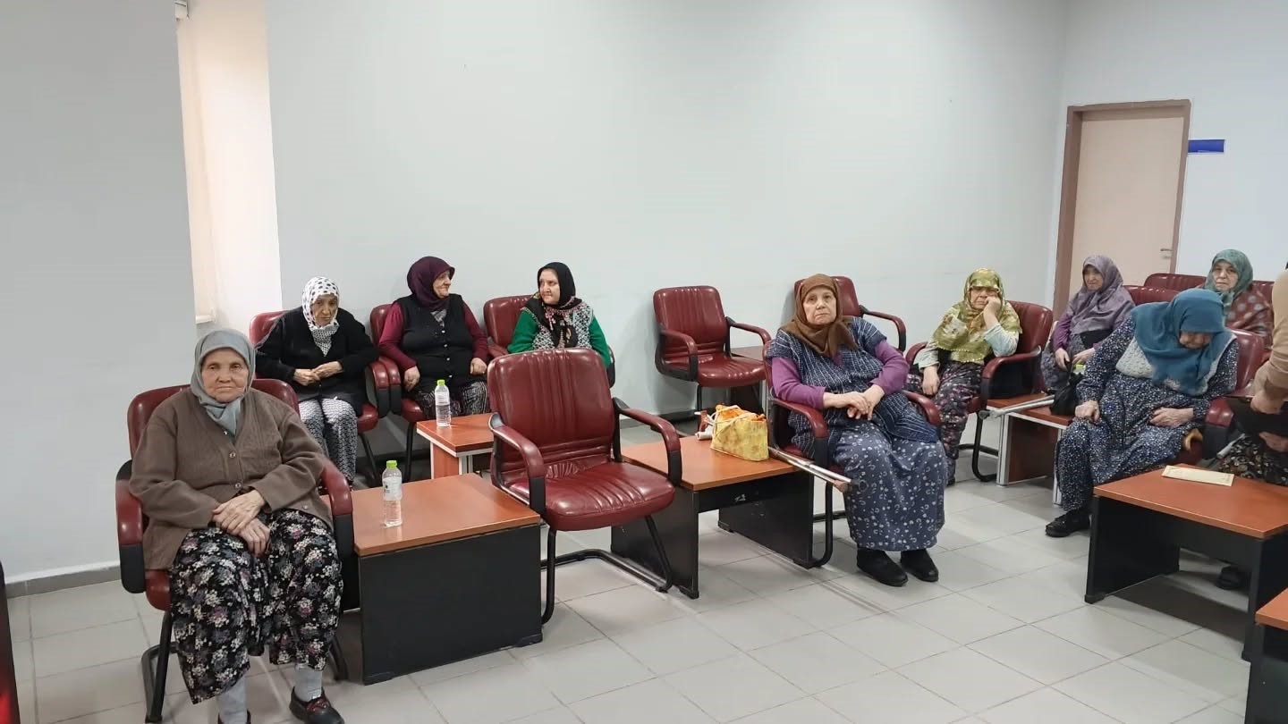 Bilecik’te huzurevi sakinlerine özel eğitim
