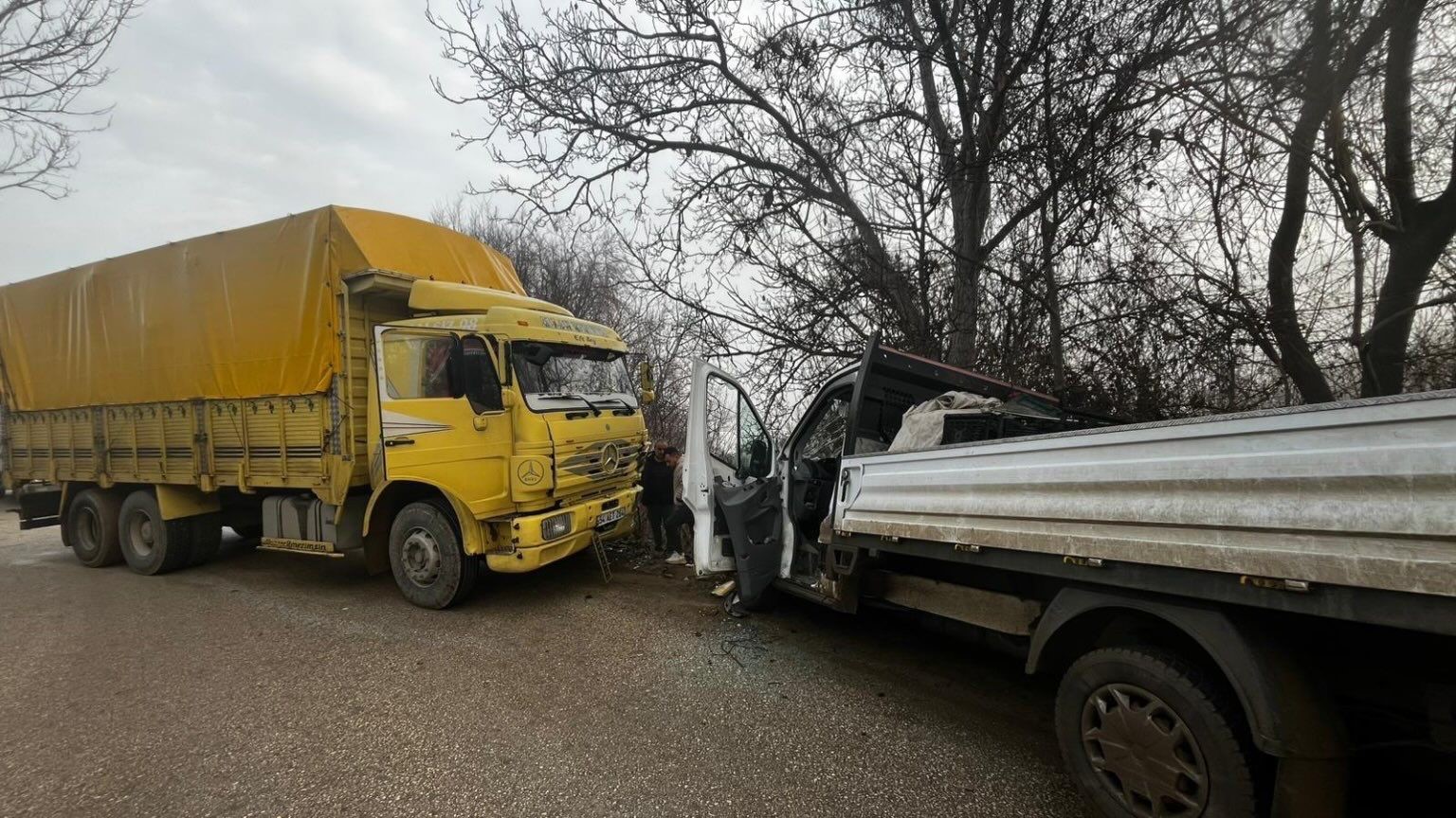 Bilecik’te ıslak yol kazaya neden oldu: 4 yaralı
