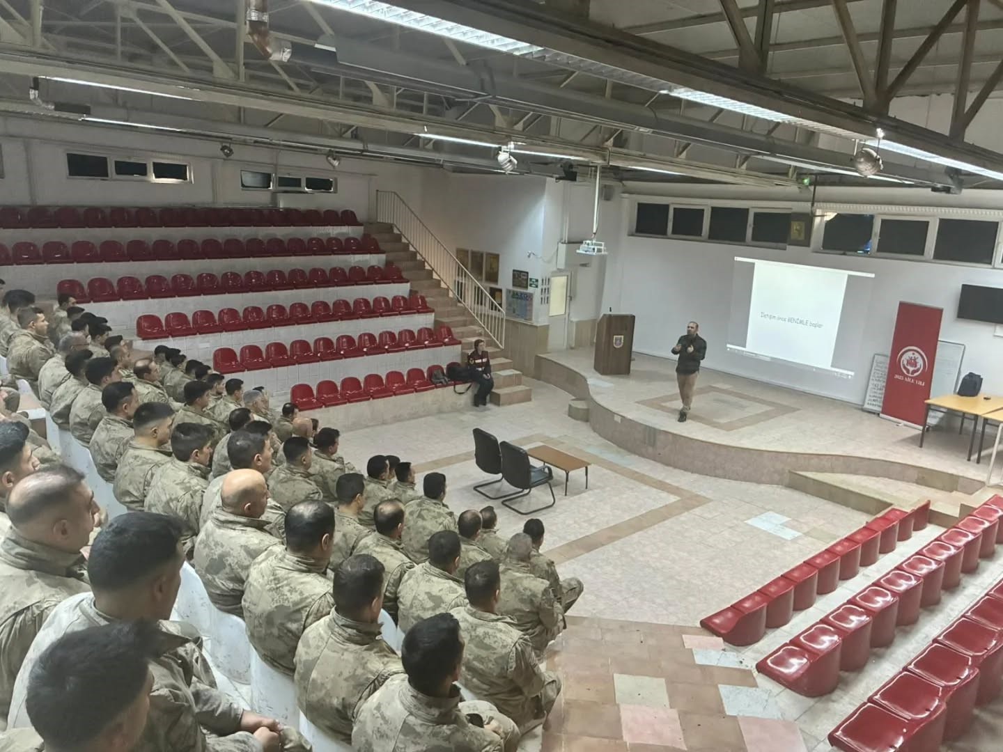 Bilecik’te jandarma personeline aile içi iletişim eğitimi
