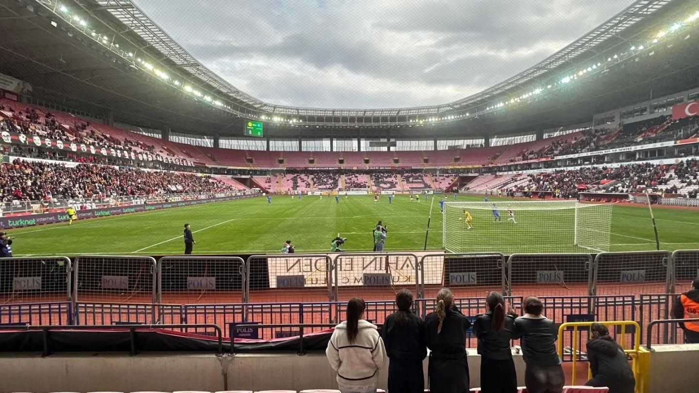 Bilecik’te koruma altındaki çocuklar maç heyecanı yaşadı
