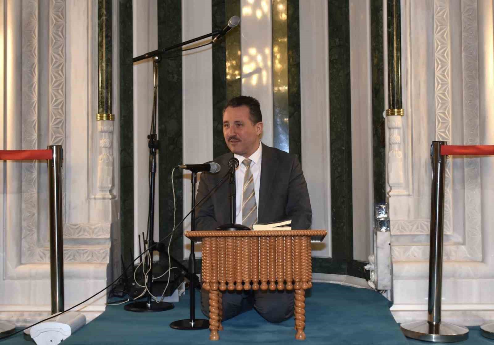 Bilecik’te ‘Kur’an-ı Kerim Ziyafeti’ programına yoğun ilgi
