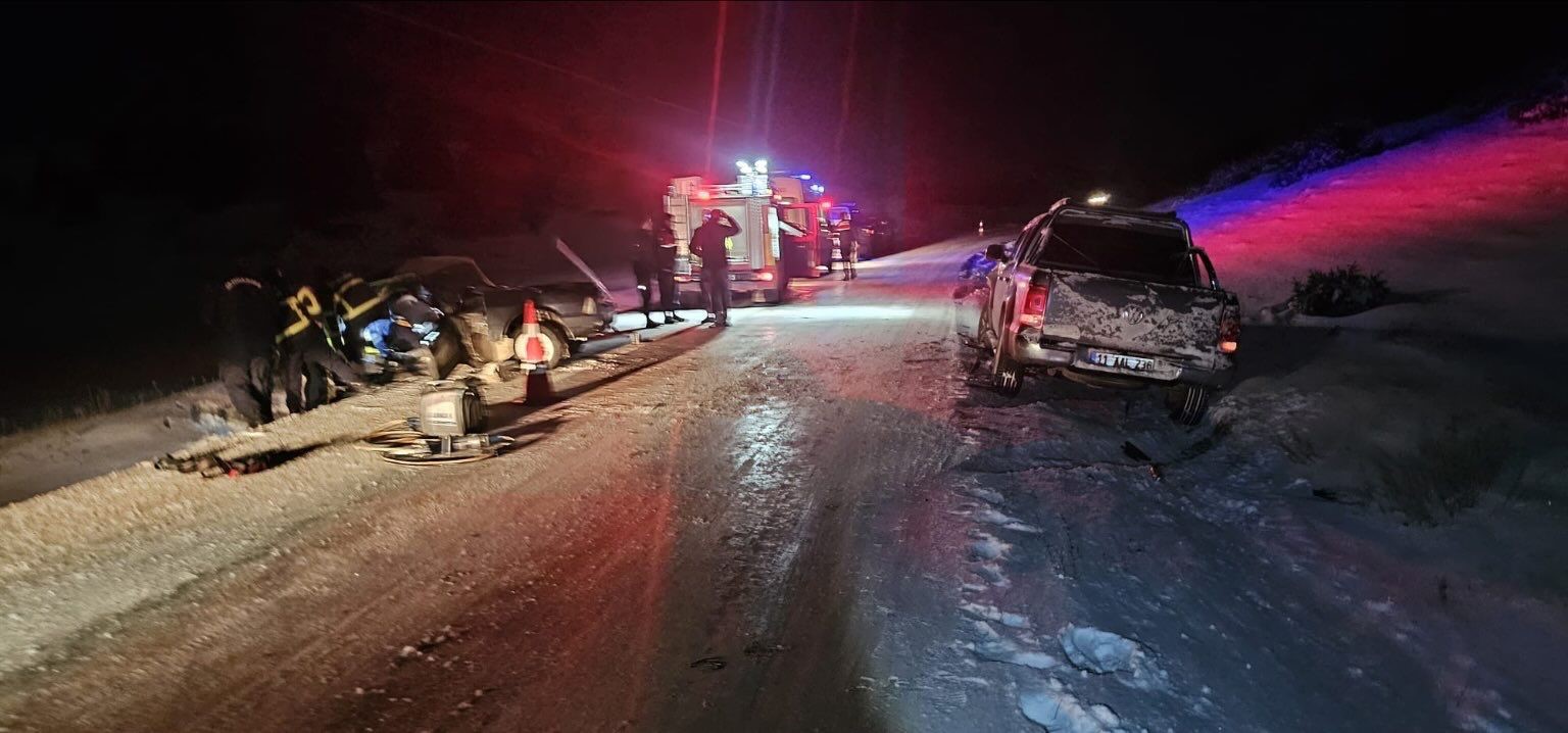 Bilecik’te meydana gelen trafik kazasında 3 kişi yaralandı
