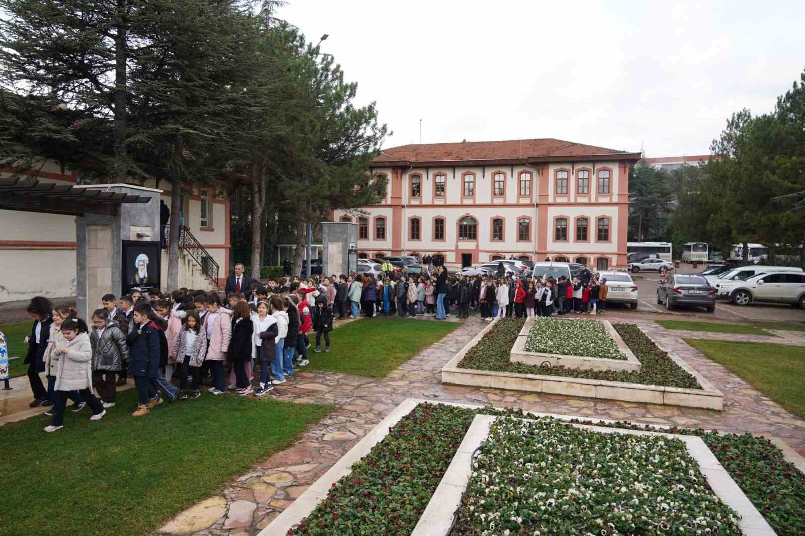 Bilecik’te öğrencilerden yerel yönetimlere yoğun ilgi
