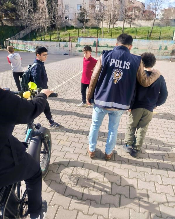 Bilecik’te öğrencilere güvenlik eğitimi
