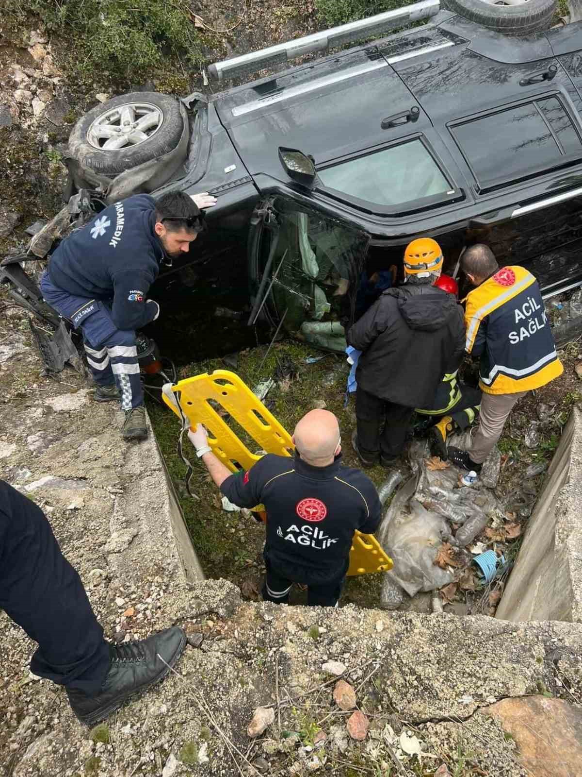 Bilecik’te otomobil takla attı: 2 yaralı
