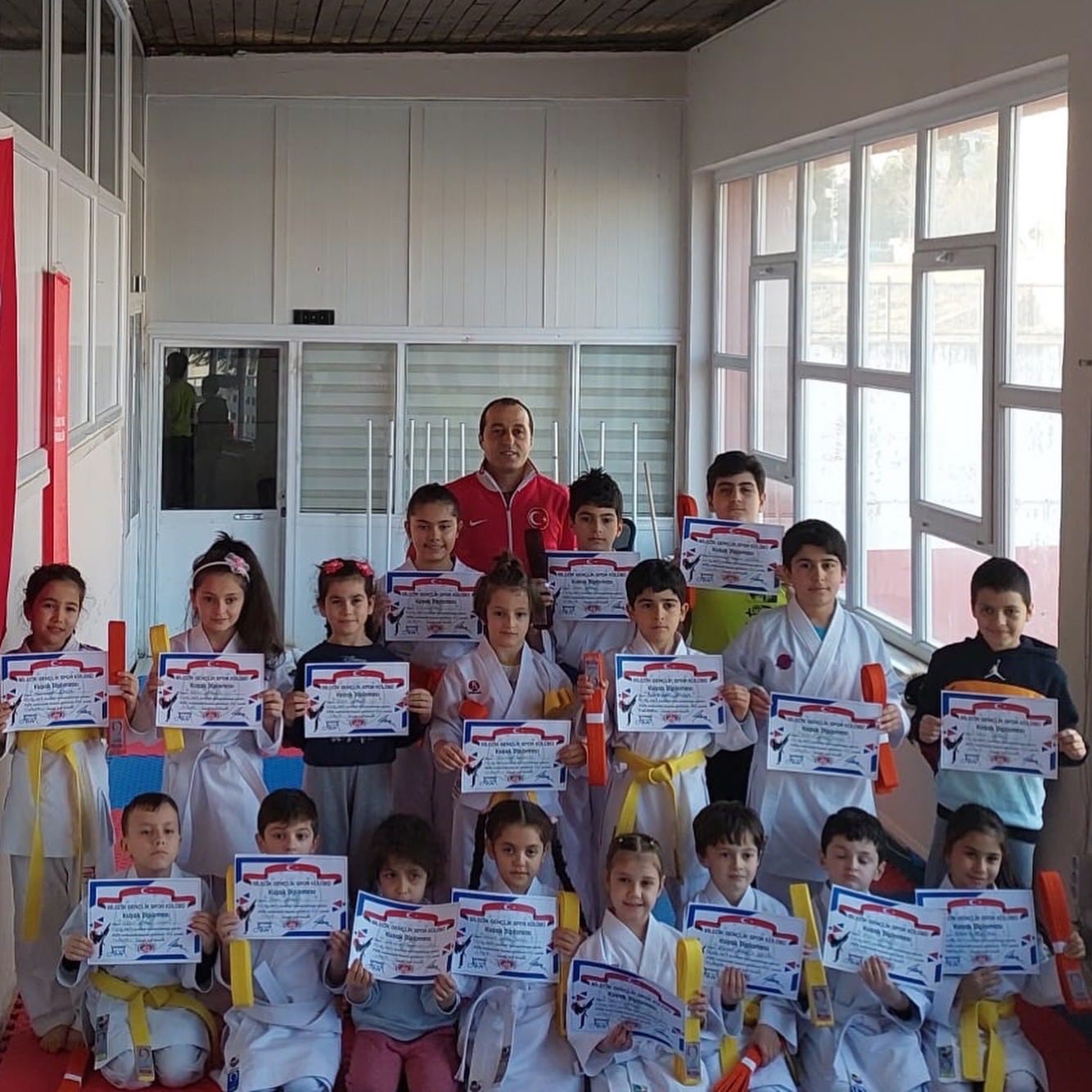 Bilecik’te spor okullarında karate eğitimleri sürüyor
