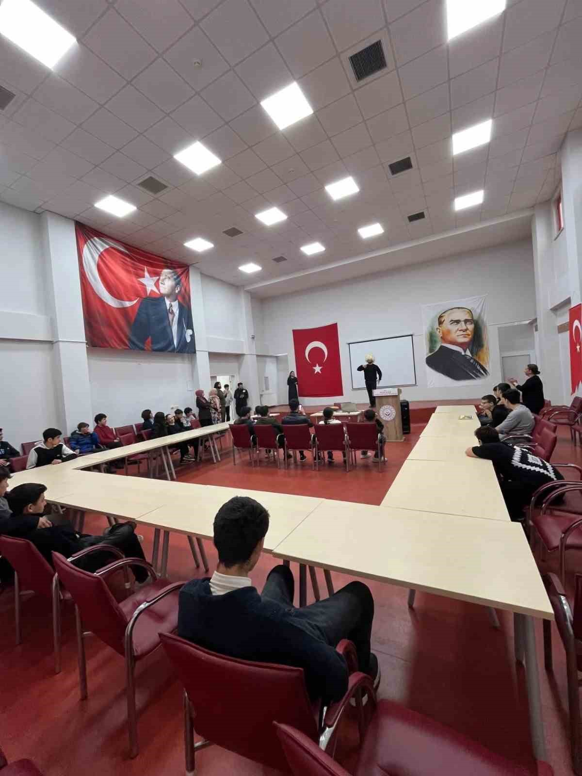 Bilecik’te Türk Dünyası Gençlik Topluluğundan çocuklara kültürel etkinlik
