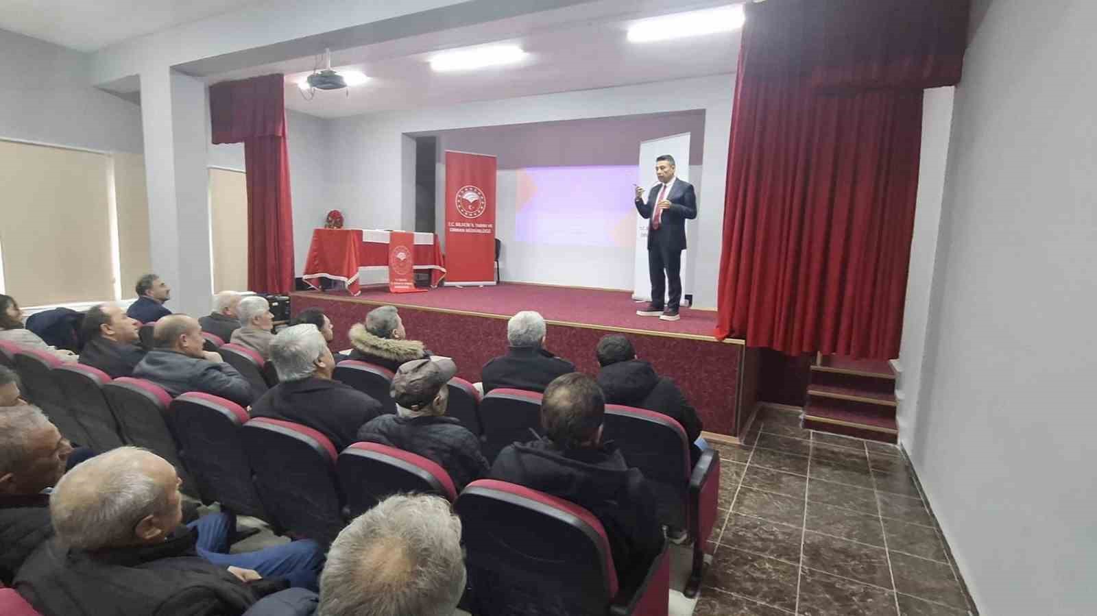Bilecik’te üreticilere ‘Bitki koruma ürünleri’ ve ‘Gıda hijyeni’ eğitimi
