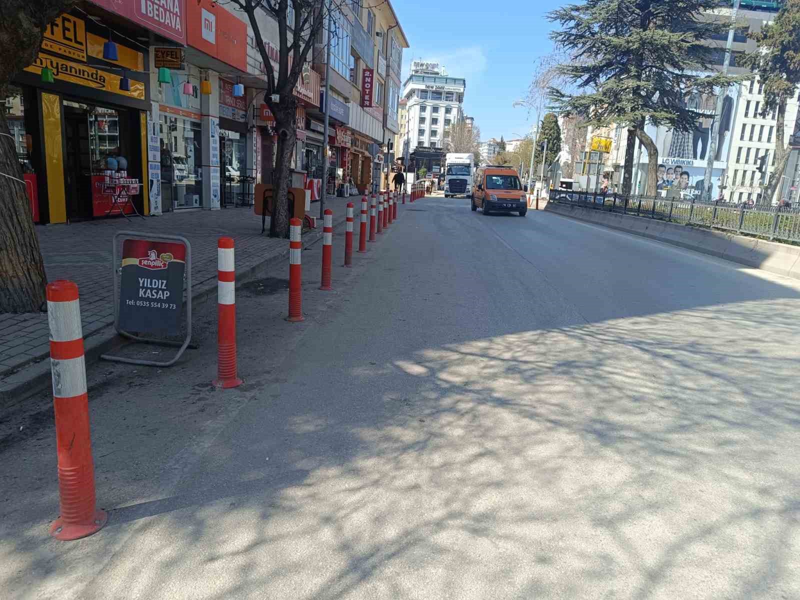 Bilecik’te yaya geçitlerinde duba düzenlemesi
