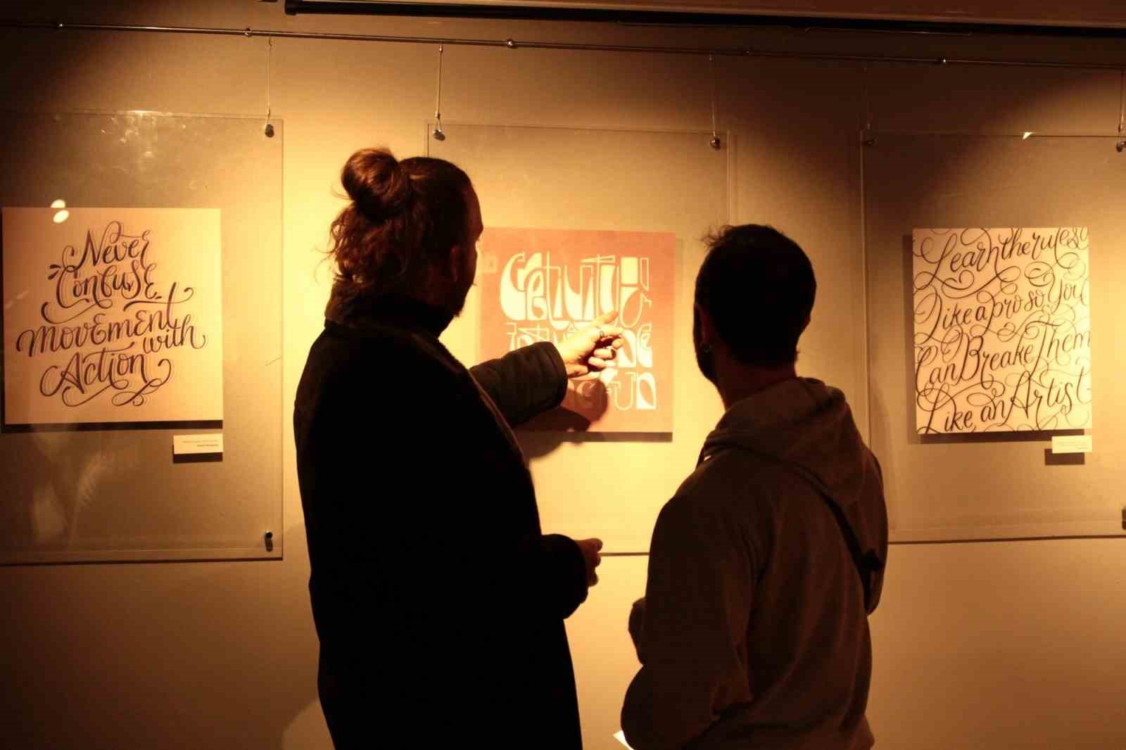 "Bilgelerden Notlar" sergisi Yazı Sanatları Müzesinde açıldı
