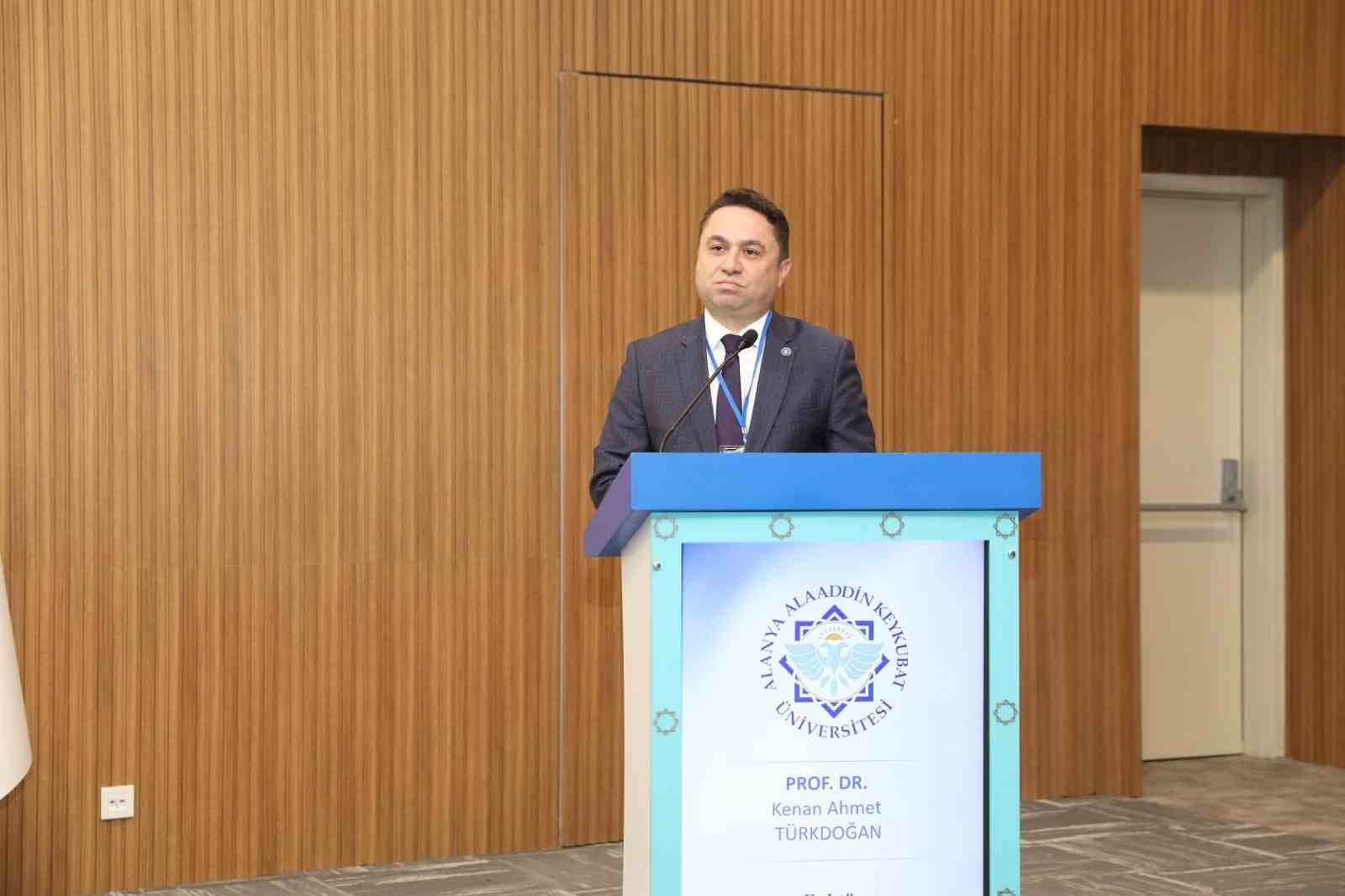 Bilim dünyası sağlık, spor, enerji ve çevresel sürdürülebilirlik için ALKÜ’de buluştu
