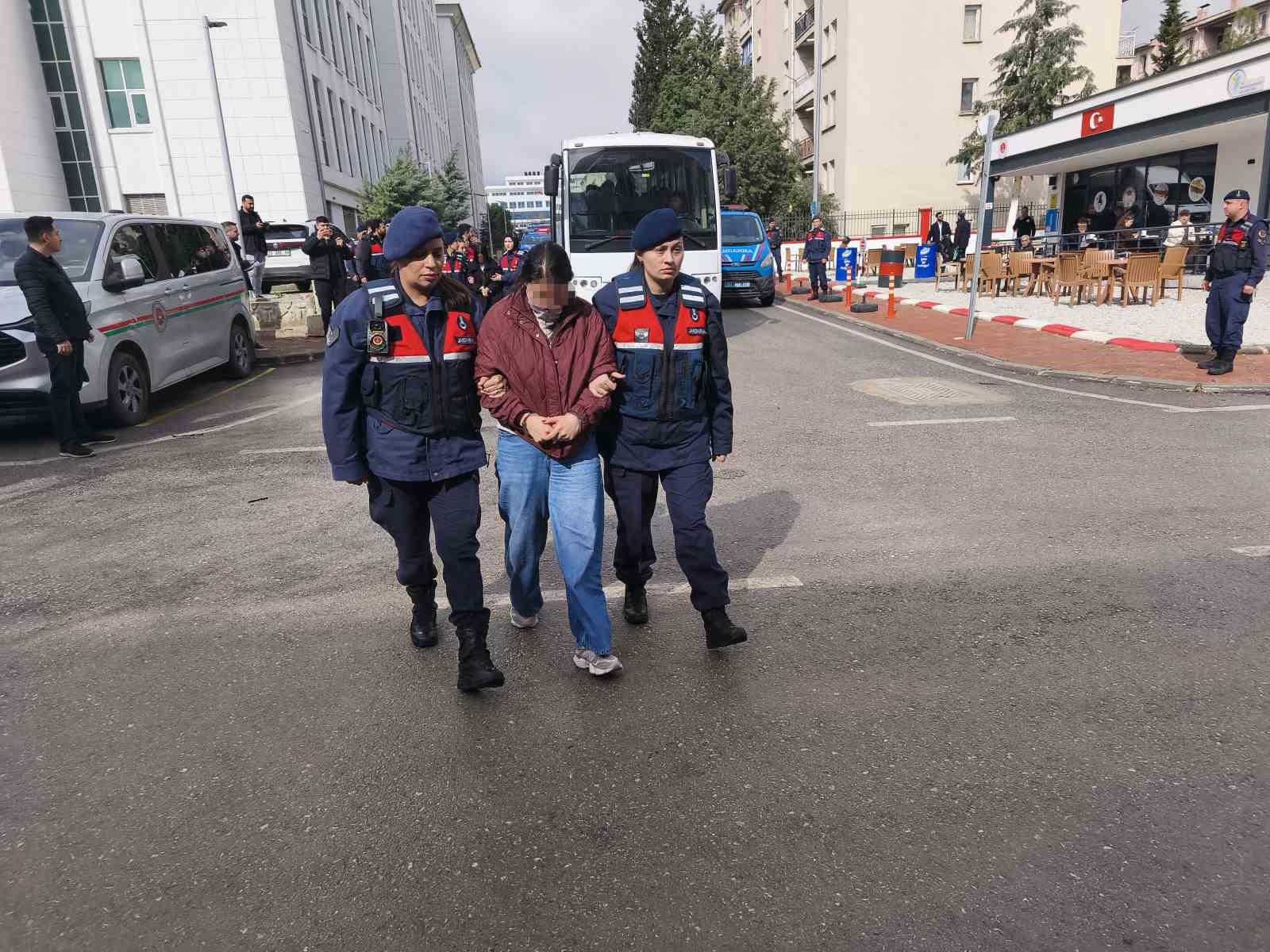 Bilişim dolandırıcılarına 9 ilde eş zamanlı operasyon: 14 gözaltı
