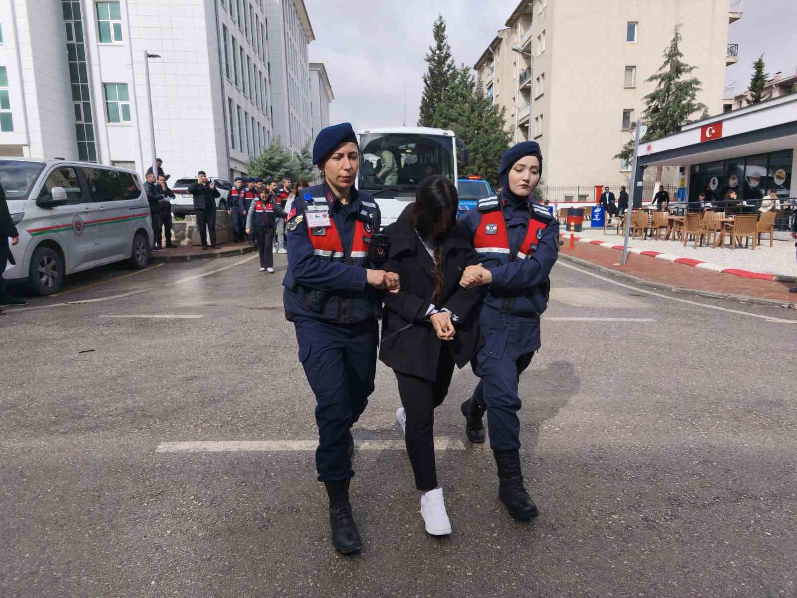 Bilişim dolandırıcılarına 9 ilde eş zamanlı operasyon: 14 gözaltı
