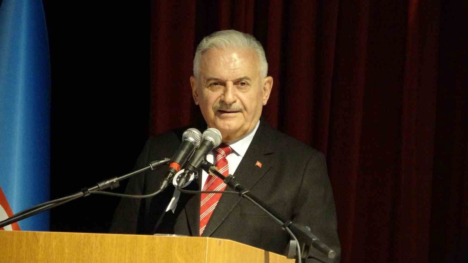 Binali Yıldırım’a fahri doktora ünvanı verildi
