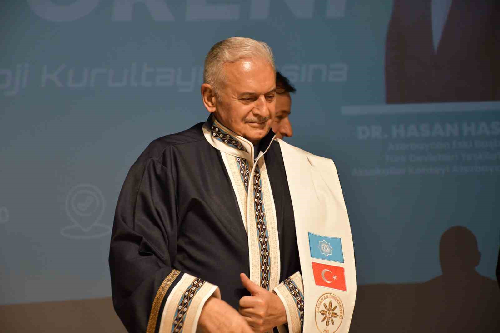 Binali Yıldırım’a fahri doktora ünvanı verildi
