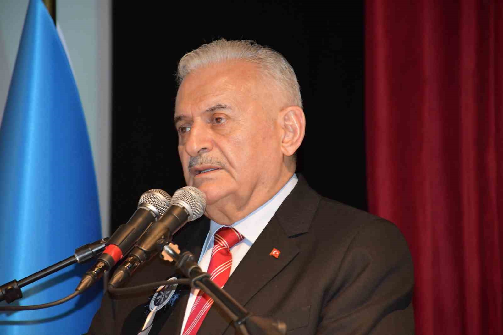 Binali Yıldırım’a fahri doktora ünvanı verildi
