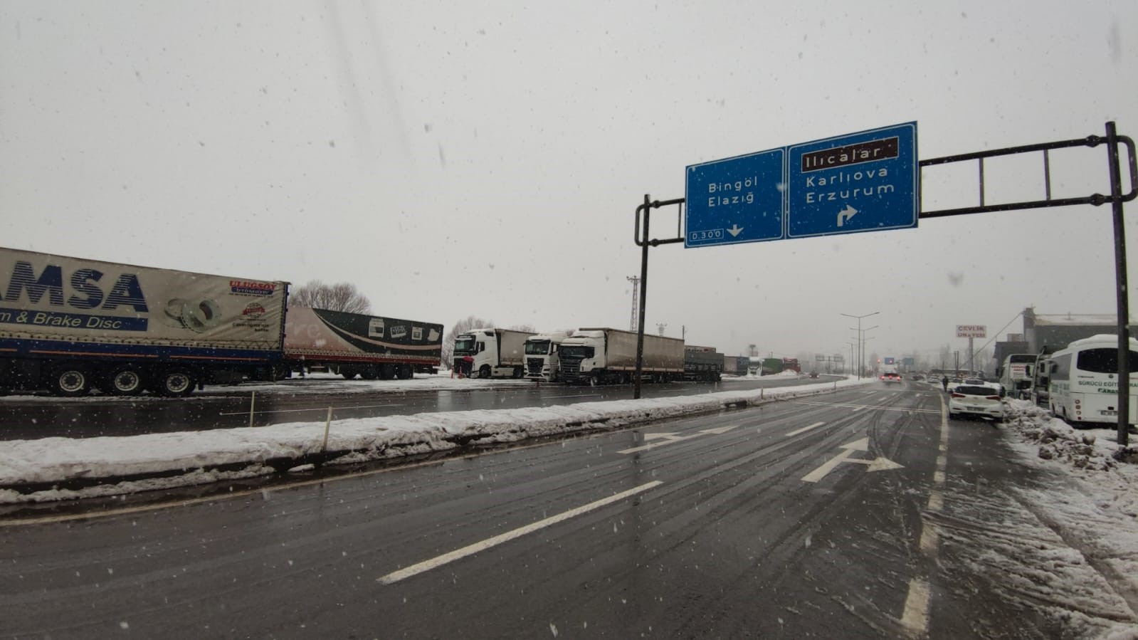 Bingöl genelinde kar yağışı etkisini sürdürüyor
