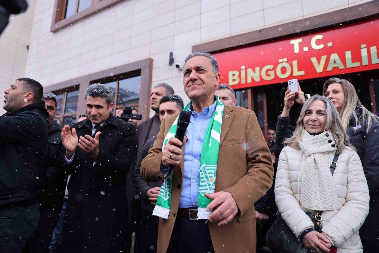 Bingöl Valisi Usta’dan duygusal veda: "Çok güzel bir şehirde valilik yaptım"
