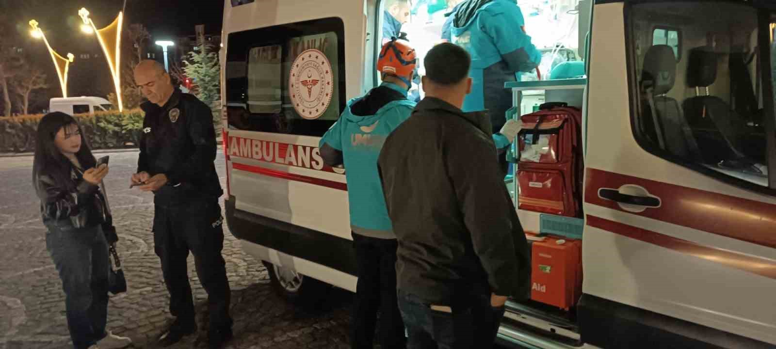 Bingöl’de iki otomobil çarpıştı: 4 yaralı
