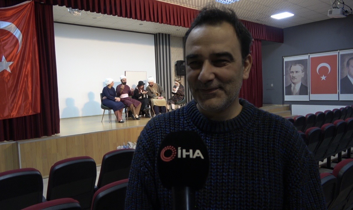 Bingöl’de Karagöz ile bilim sahneye taşındı
