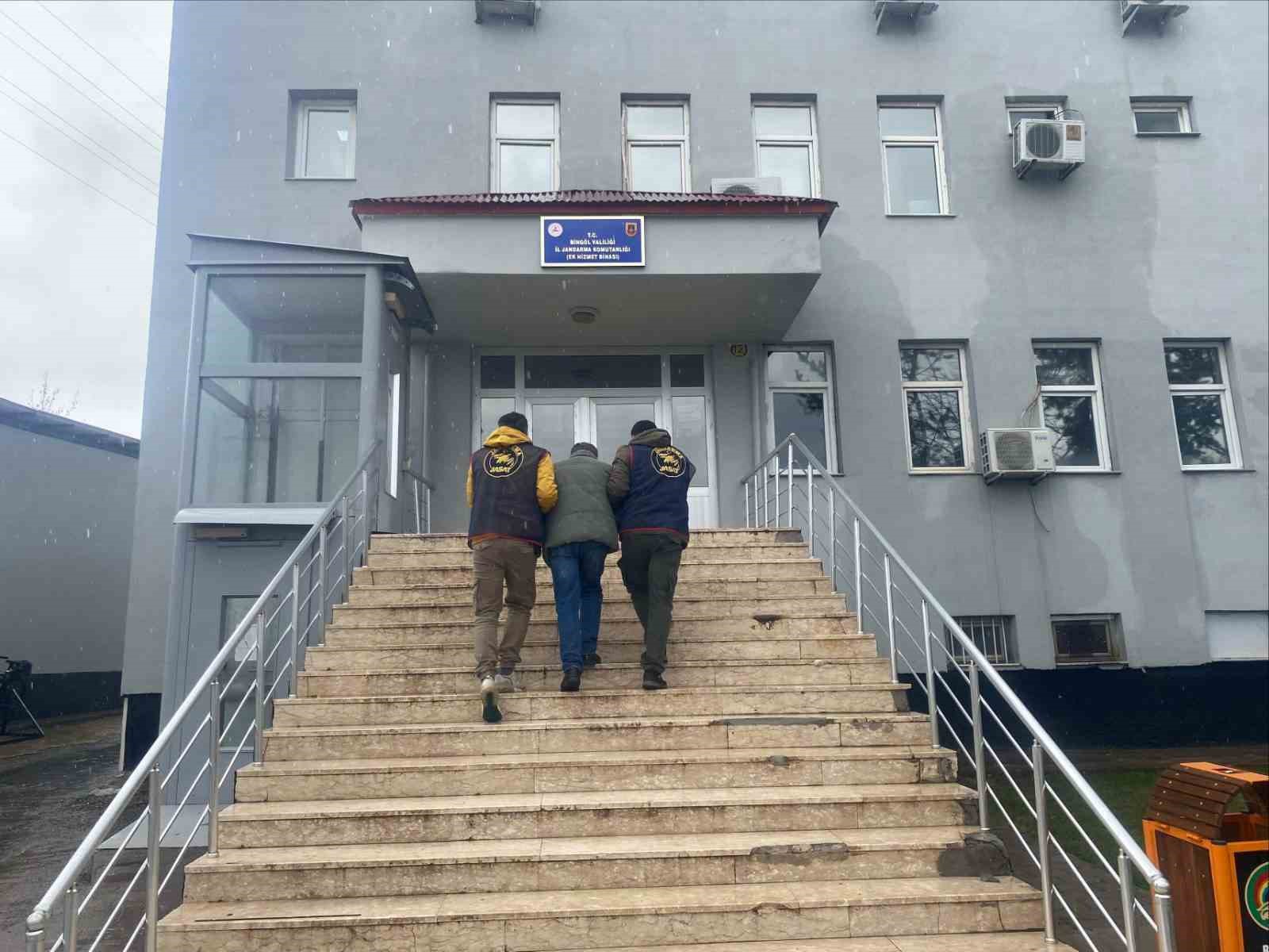 Bingöl’de kesinleşmiş hapis cezası bulunan 4 şüpheli yakalandı
