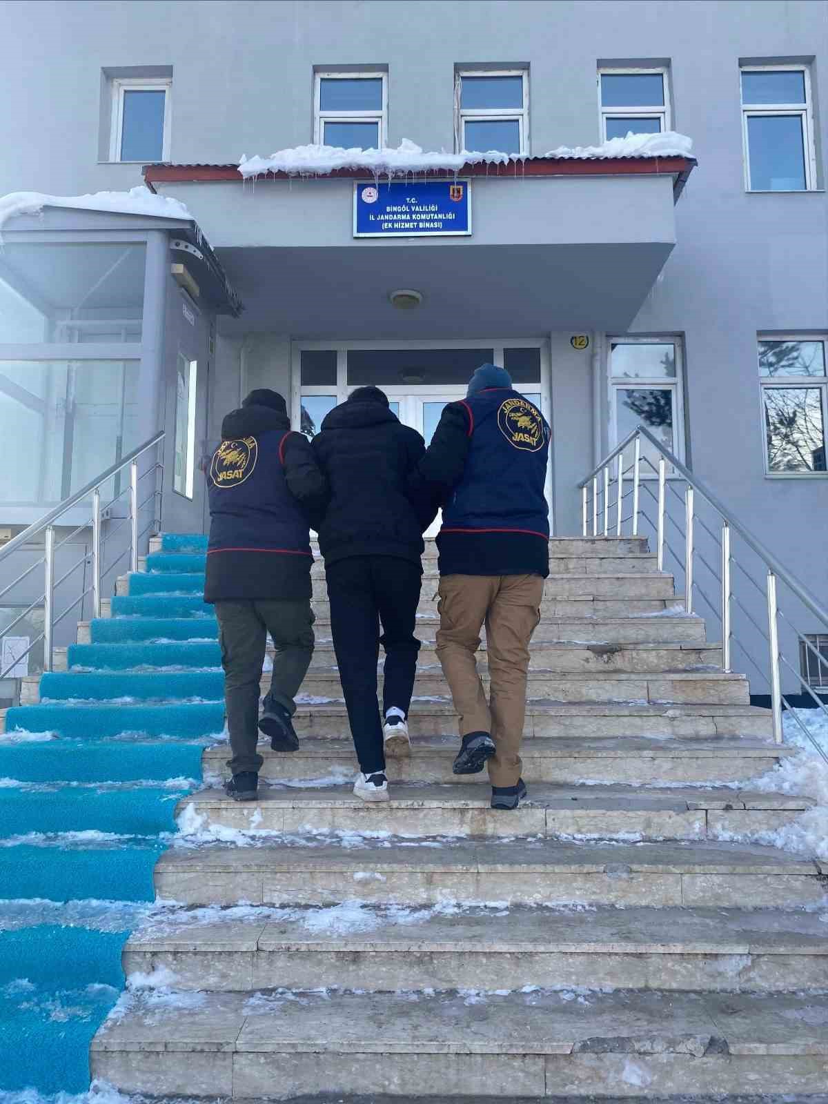 Bingöl’de kesinleşmiş hapis cezası bulunan 6 şüpheli tutuklandı
