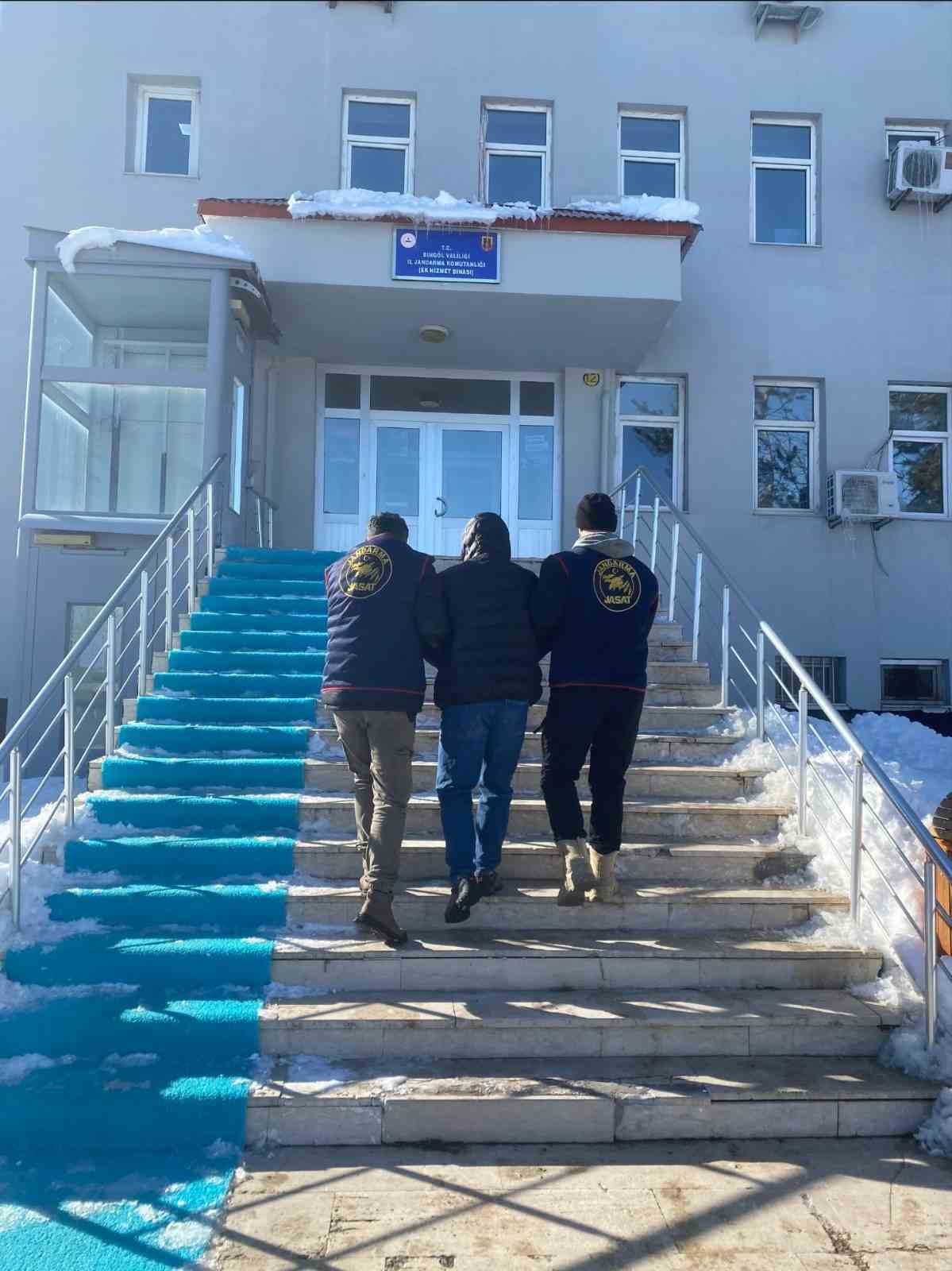 Bingöl’de kesinleşmiş hapis cezası bulunan 6 şüpheli tutuklandı
