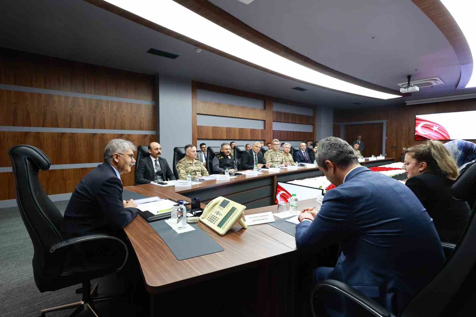 Bingöl’de narkotikle suçlarla mücadele çalışmaları ele alındı
