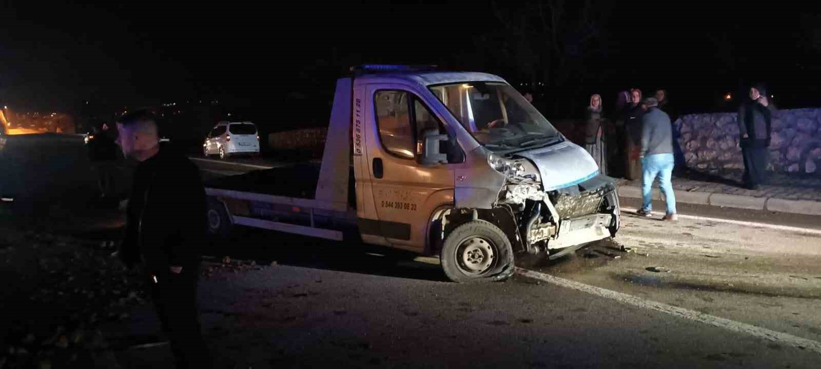 Bingöl’de trafik kazası: 3 Yaralı
