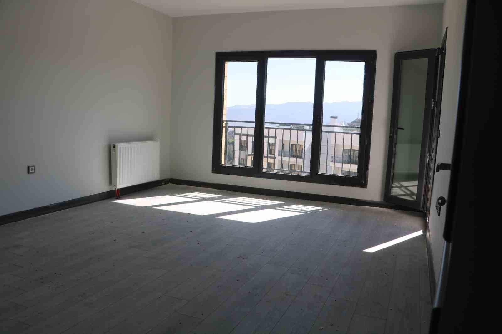 Binlerce konutun teslim edildiği kentte kira fiyatları 7 bin TL’ye kadar düştü
