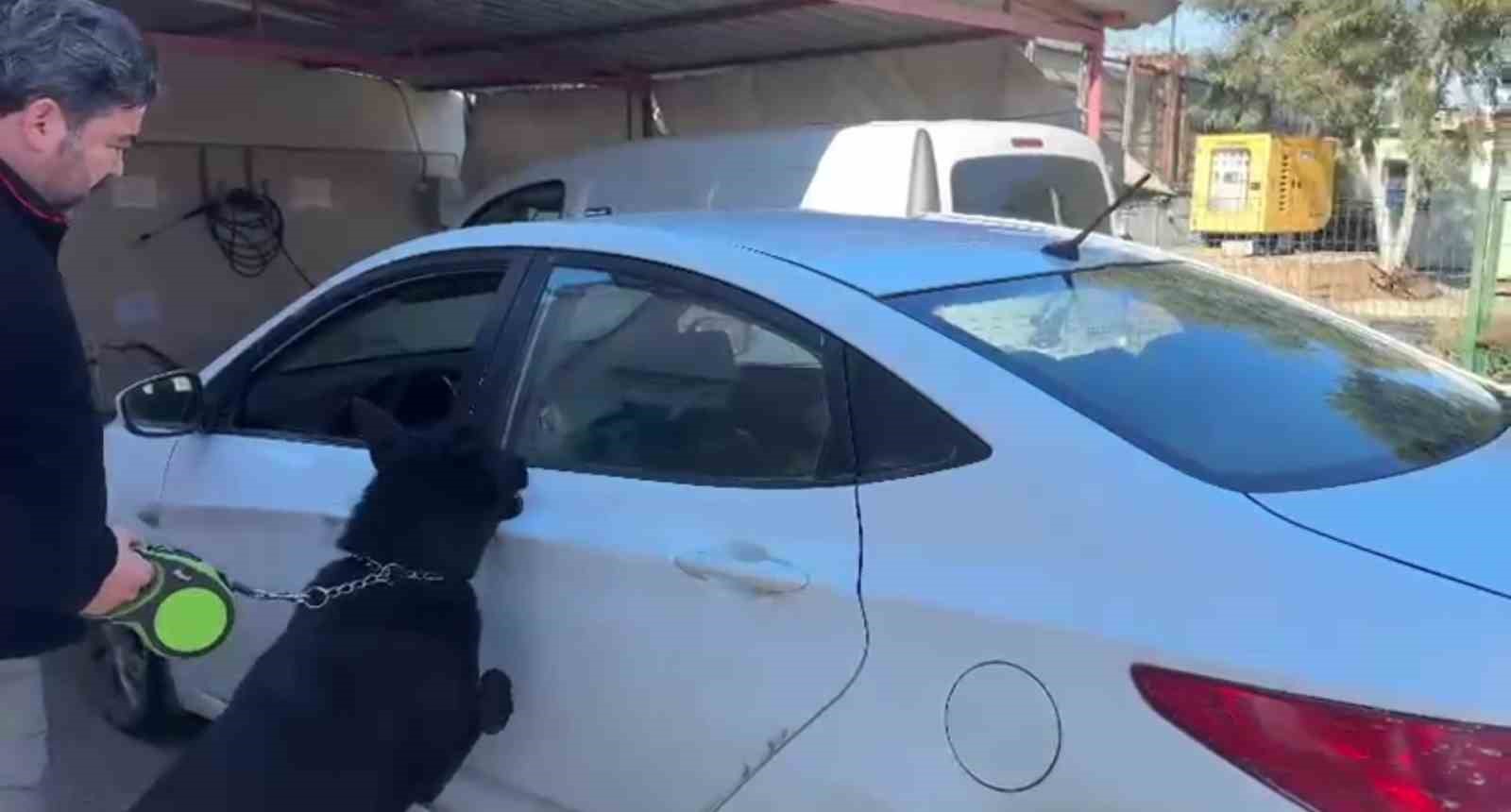 Binlerce uyuşturucu hapla yakalandı, "Babam hastaydı" savunması yaptı
