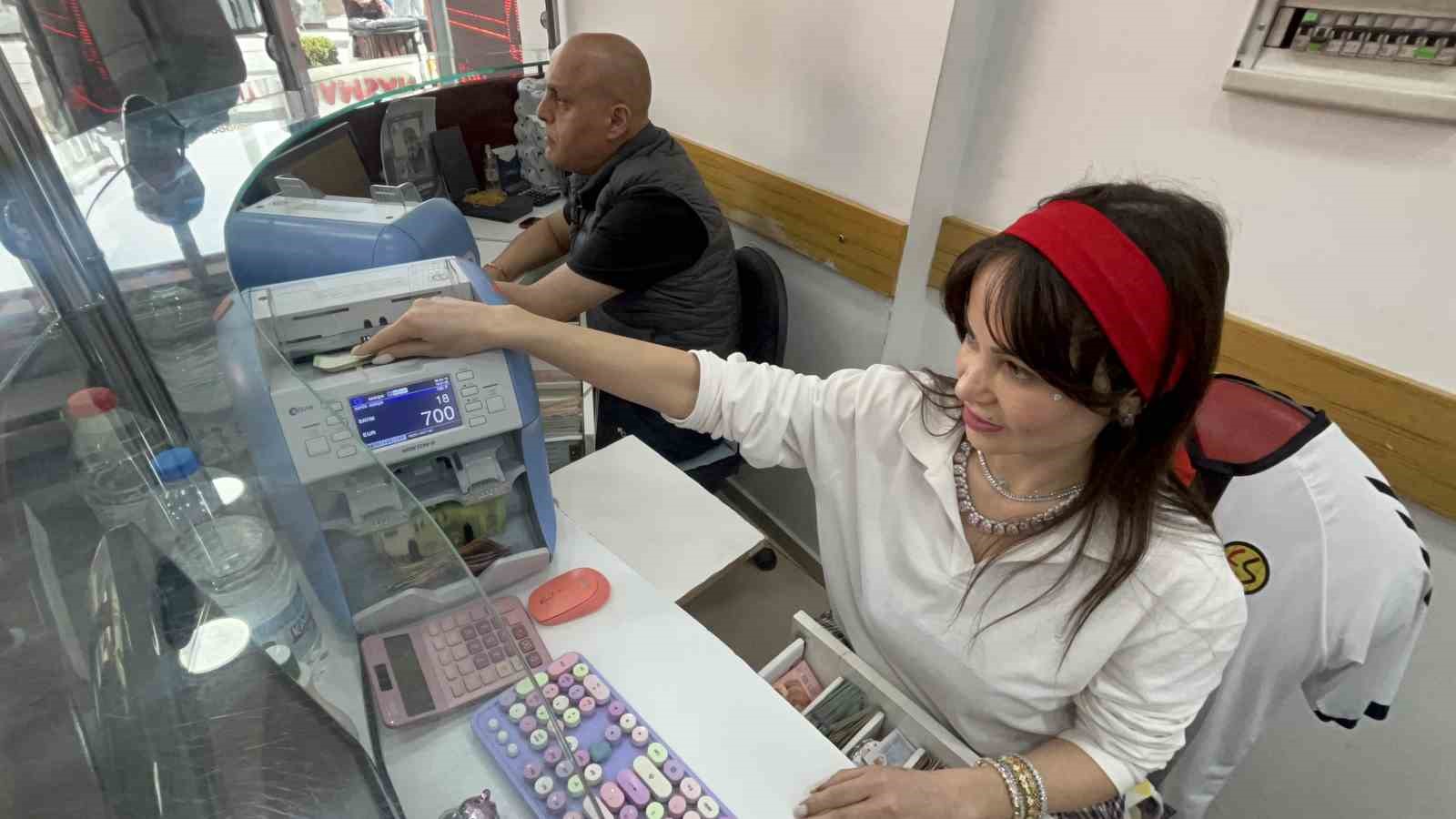 Bir anlık dalgınlık 100 Euro’ya böyle mal oldu
