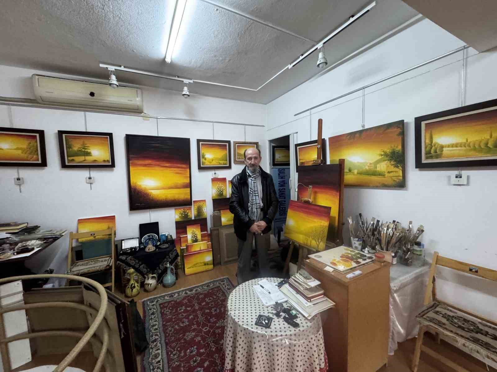 Bir bisküvi kutusuyla başladı, 15 bine yakın parçadan oluşan etnografya koleksiyonuna dönüştü
