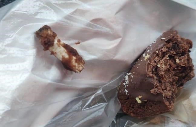 Bir ısırıkta şok: Kurabiyeden sigara izmariti çıktı
