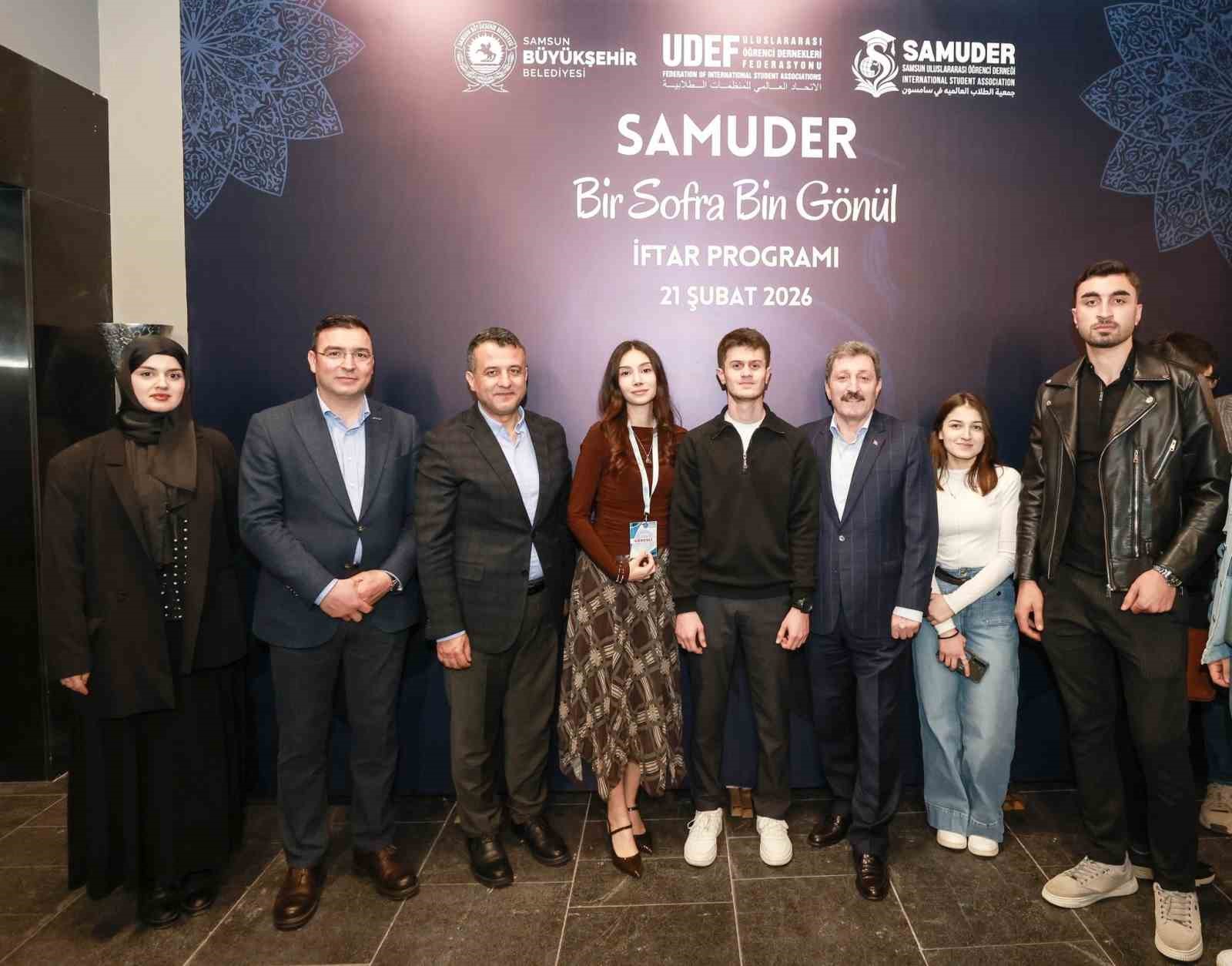 Bir sofra etrafında 100’den fazla ülke: Uluslararası öğrencilerle gönül köprüsü kuruldu
