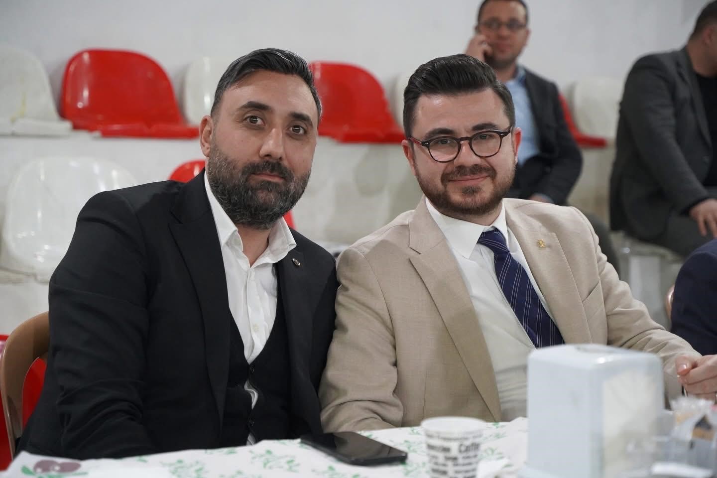 Birlik Vakfı iftarda bir araya geldi
Birlik Vakfı iftarda bir araya geldi