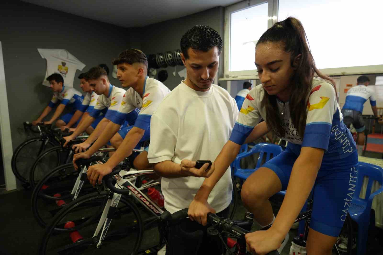 Bisiklet tamirciliğinden antrenörlüğe uzanan başarı hikayesi
