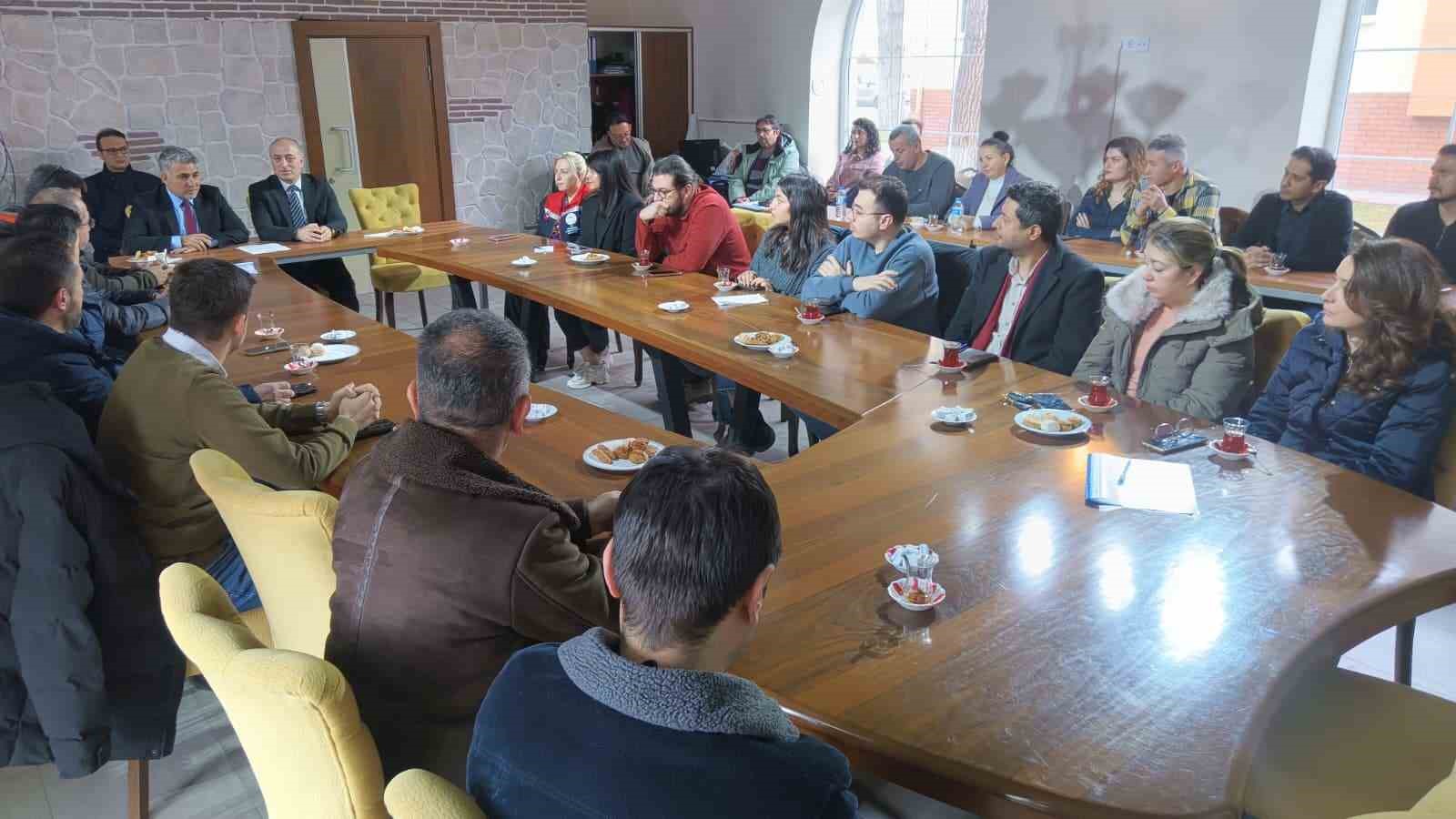 Bitki koruma ürünleri hakkında bilgilendirme toplantısı yapıldı
