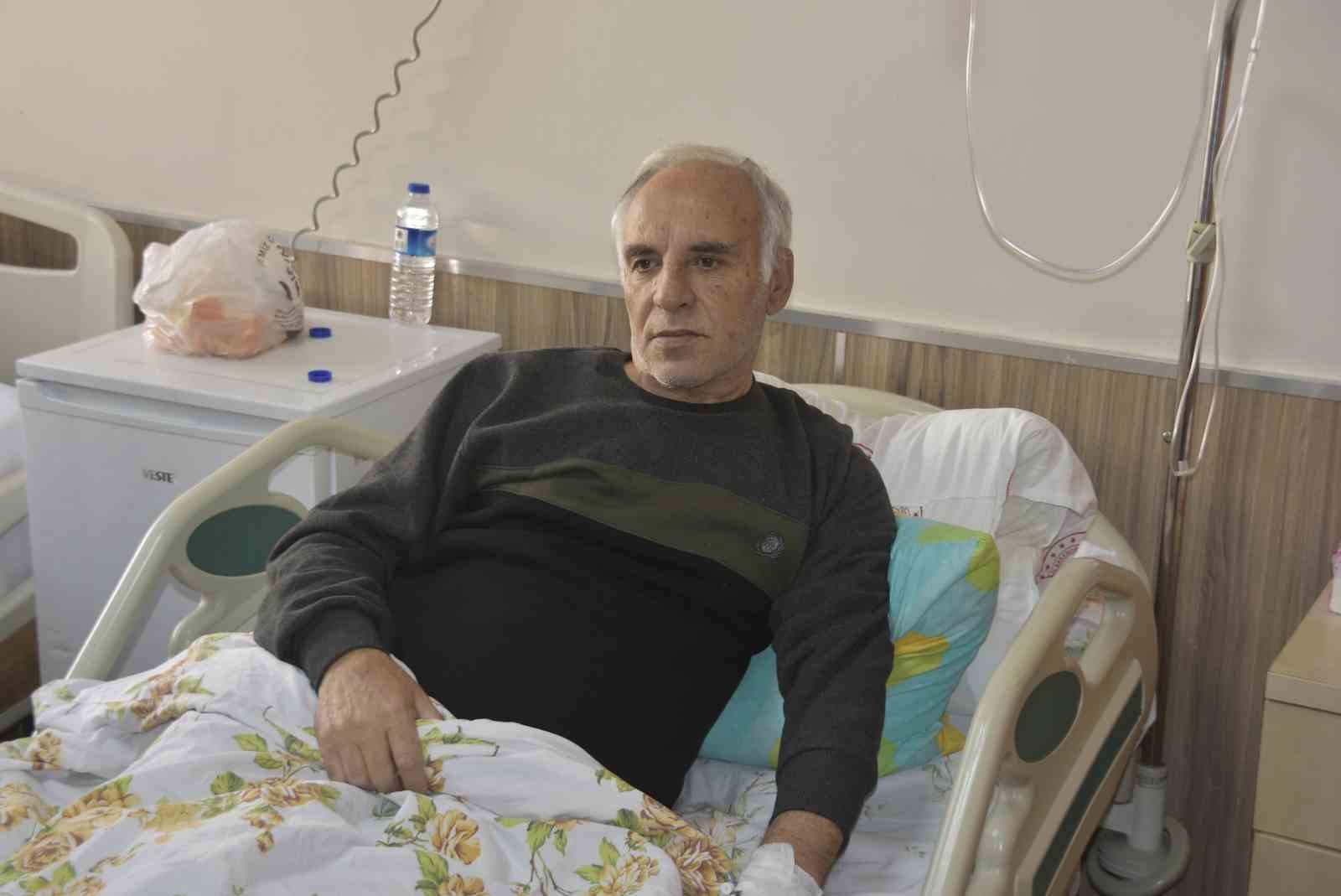 Bitlis Devlet Hastanesi’nde bir ilk: Kapalı yöntem omurga ameliyatı yapıldı
