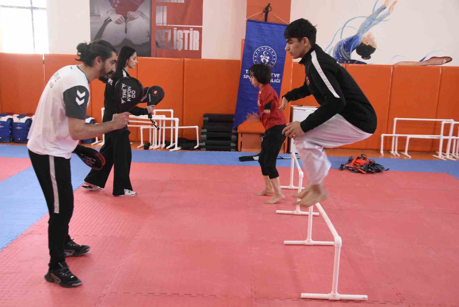 Bitlisli taekwondocu Nurcihan Ekinci’nin hedefi 2032 Paralimpik Oyunları

