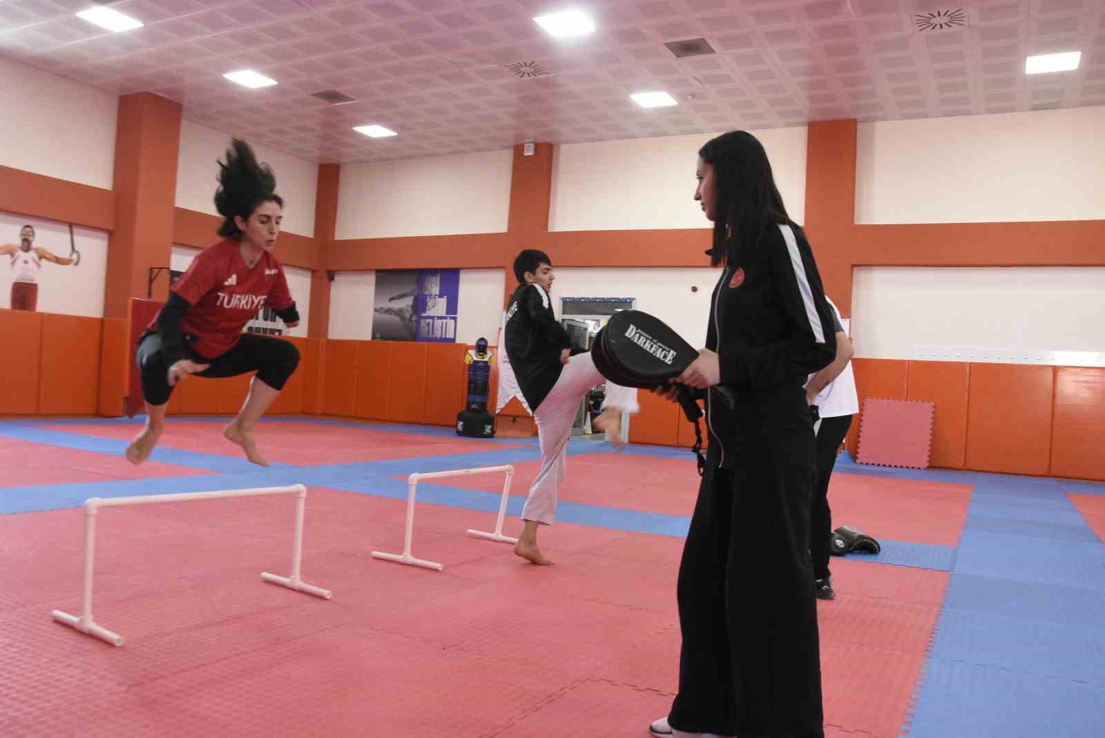 Bitlisli taekwondocu Nurcihan Ekinci’nin hedefi 2032 Paralimpik Oyunları

