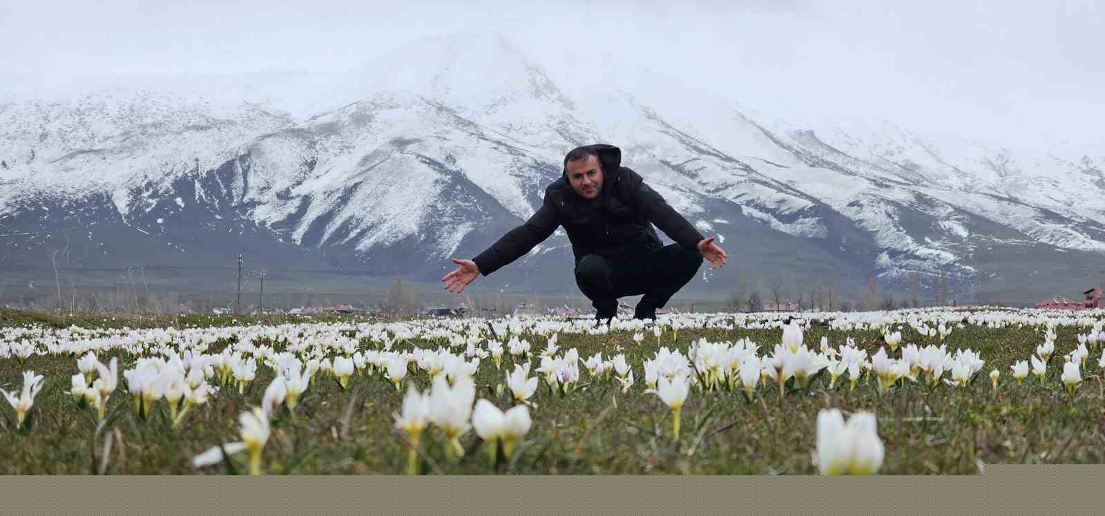 Bitlis’te baharın müjdecisi kardelenler açtı
