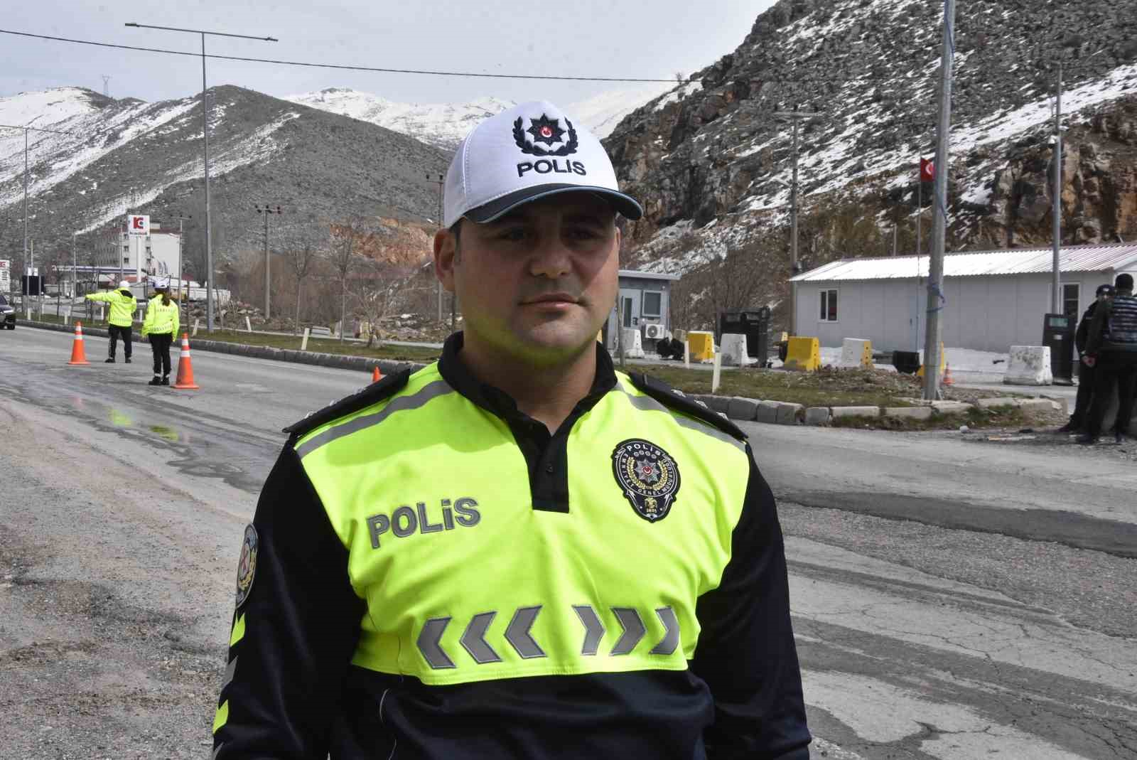 Bitlis’te bayram öncesi sıkı trafik denetimi
