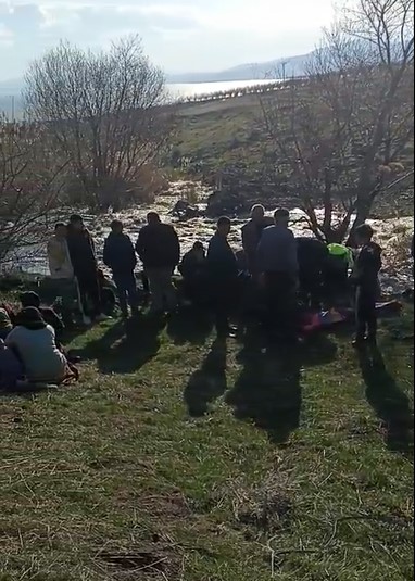 Bitlis’te dereye düşen çocuk hayatını kaybetti
