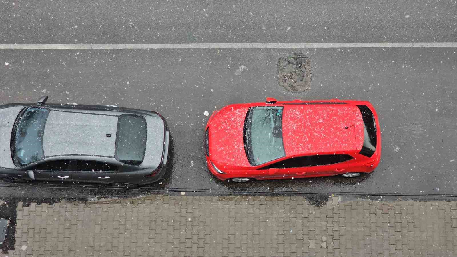 Bitlis’te dolu yağışı
