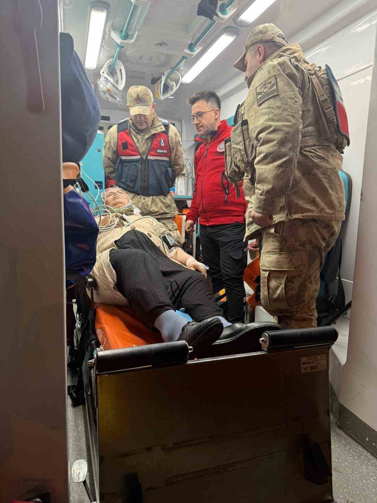 Bitlis’te hasta kurtarma operasyonu
