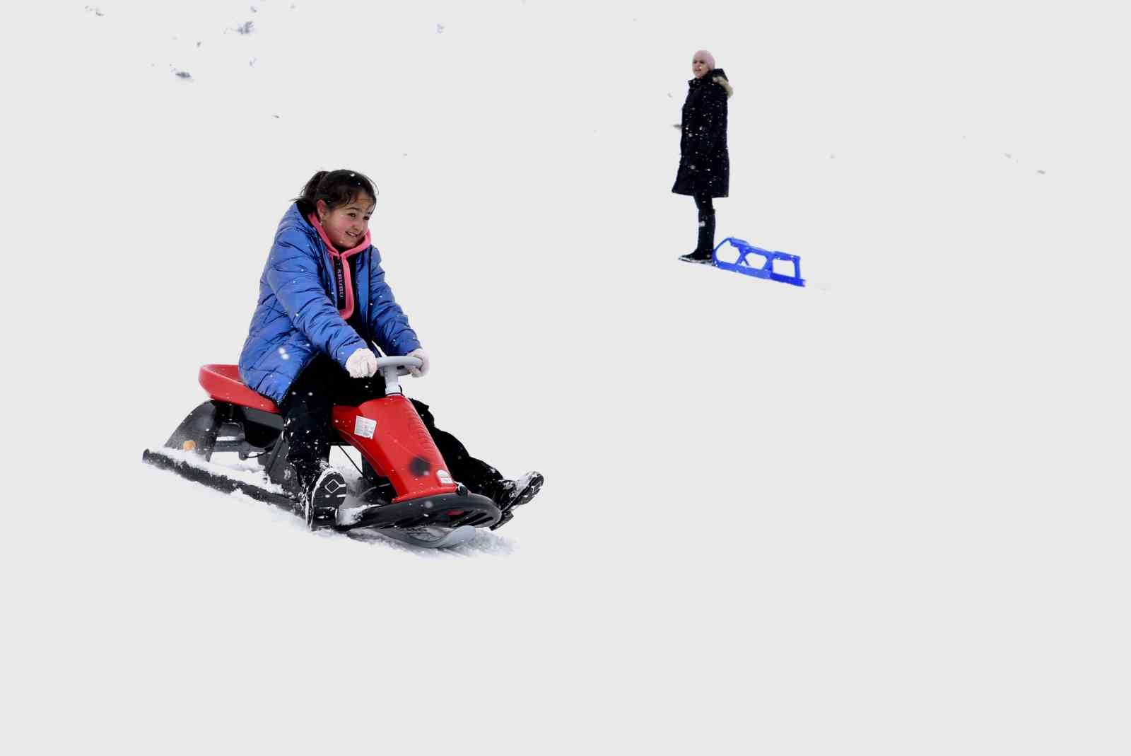 Bitlis’te kış turizmi yarı yıl tatiliyle canlandı
