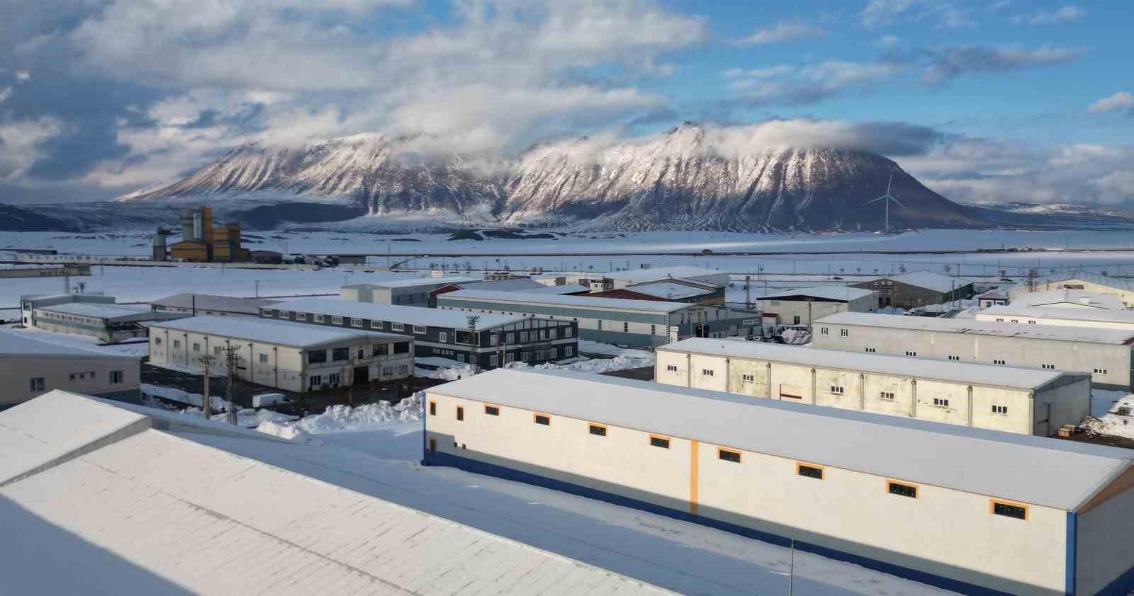 Bitlis’te soğuk hava etkisini sürdürüyor
